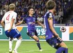J1、広島が横浜Mに勝って首位