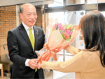 町の未来のため働く 3期目、陶山町長初登庁 南部