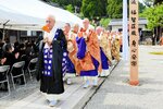 17年ぶりのご開帳 小代・光明寺 本尊の薬師如来像 しめやかに法要、稚児加持も