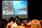 ろう者の映画監督自転車の旅に感銘 自ら出演、鳥取で上映会