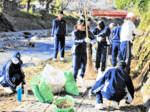 夢が丘中生徒 清掃作業に汗 湯村温泉の遊歩道