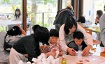 子どもの笑い声響く 村岡の母親らがイベント 親子連れらが満喫