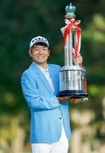 浅地洋佑、4年ぶり4勝目