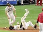 柳田、右脚を負傷か