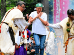 願い込め火渡り 三徳山三仏寺で炎の祭典