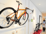 乗り手優しく、美しく ジェルソンさん(大阪)制作 竹製フレーム自転車展示 植村直己冒険館
