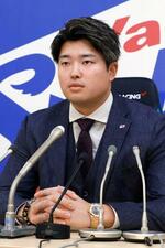 ヤクルト・村上、現状維持6億円