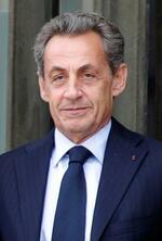 サルコジ元大統領に有罪