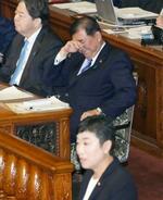 【参院選で裏金議員公認の方向】首相、政権維持へ「賭け」