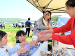 マルシェやショー堪能 青谷かみじち史跡公園
