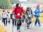 晩秋の高原景色満喫 ハチ北高原紅葉ウオーキング