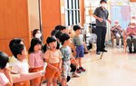 園児と交流、元気もらう 新温泉 ささゆりで七夕会