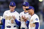 大谷翔平、初の優勝リングに笑顔