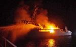 海自掃海艇で火災、1人不明