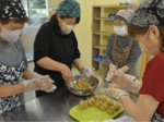 魅力的な郷土料理開発し地域をPR 若桜・池田分館で試作会
