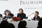 世界文化賞、坂茂さんら会見