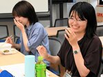 先輩の話に将来像描く 鳥大 卒業生と就活交流会