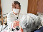 介護人材不足 打開へ 県、確保支援に本腰 介護ロボ導入促進も