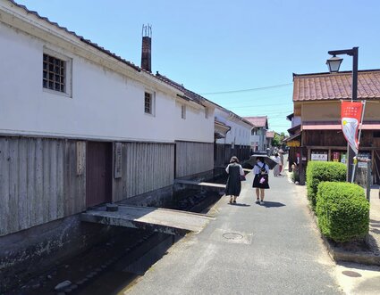 【新着】昭和の土の道を再現、白壁土蔵群も映画化応援仕様に 『遥かな町へ』支援で倉吉市が計画