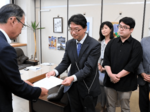 児童生徒万博動員反対を申し入れ 共産党県委、県教育長に