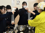 非常食作りや防災・減災対策学ぶ 鳥取城北高で出前講座